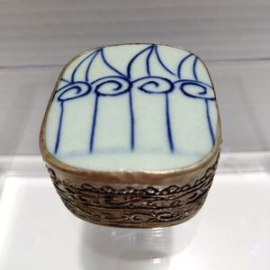 Vintage Chinese Porcelain Shand Blue, White & Silver Trinket Box